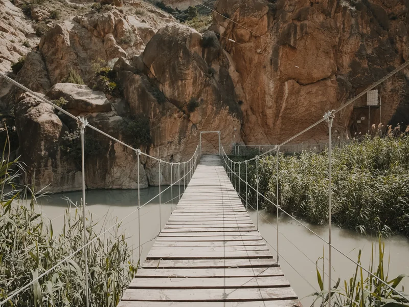 Puente tibetano del Solvente en Ojós