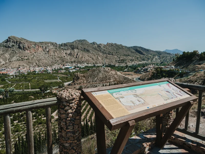 Ermita de San Roque y mirador en Villanueva del Río Segura