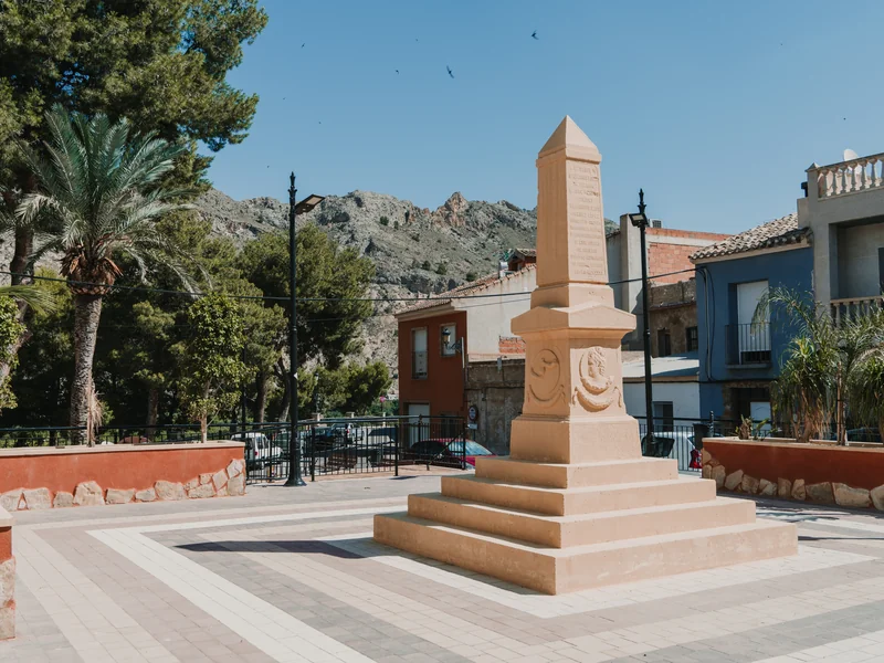 Monumento a Isabel Baltasara en Villanueva del Río Segura